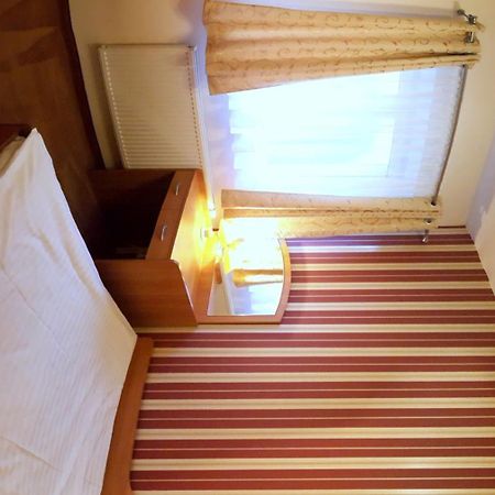 Hotel Marco Plonsk Szkolna 115 المظهر الخارجي الصورة