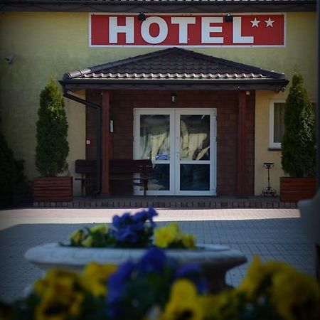 Hotel Marco Plonsk Szkolna 115 المظهر الخارجي الصورة