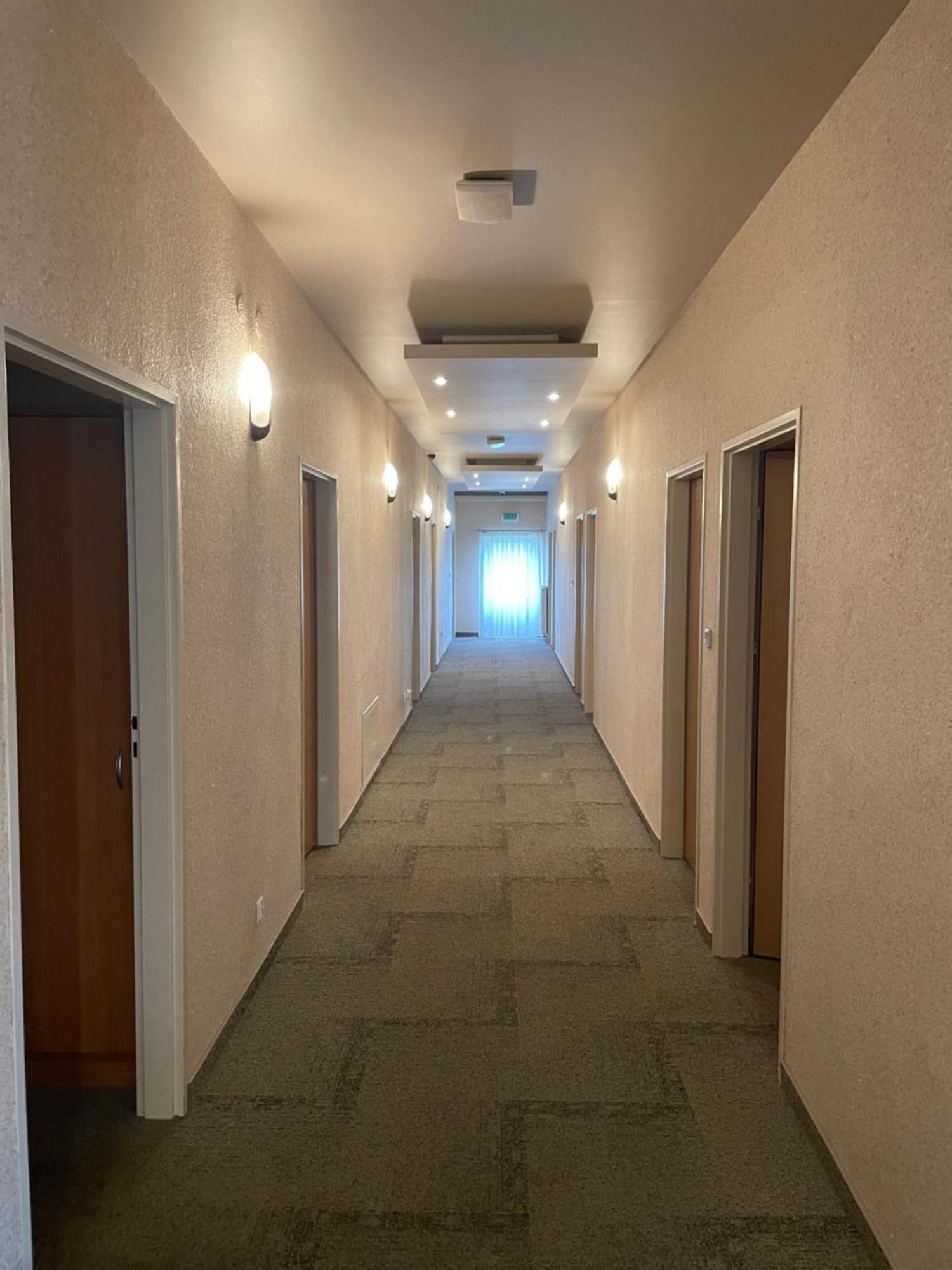 Hotel Marco Plonsk Szkolna 115 المظهر الخارجي الصورة
